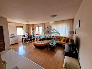 Închiriere - Apartament în Center,  Plovdiv