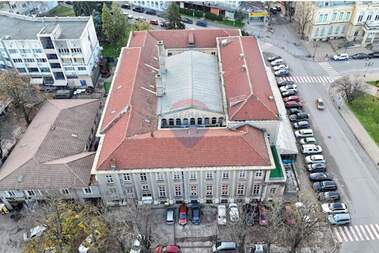 Kira - Yer olarak Center,  Ruse