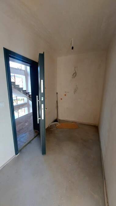 For sale - Apartment in Mineralni Bani,  Haskovo