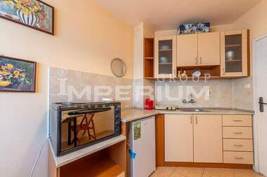 For sale - Apartment in Liatno kino Trakia,  Varna