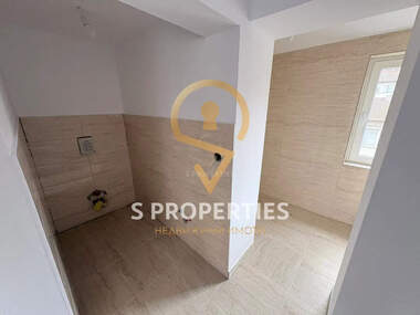 Vânzare - Apartament în Kolhozen pazar,  Varna