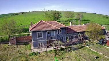 Vânzare - Casă în Klimentovo,  Veliko Tărnovo