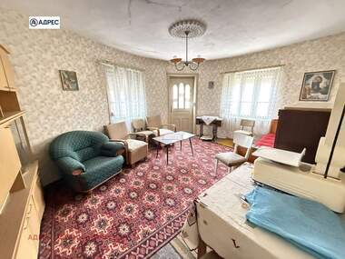 For sale - House in Gostinia,  Lovech