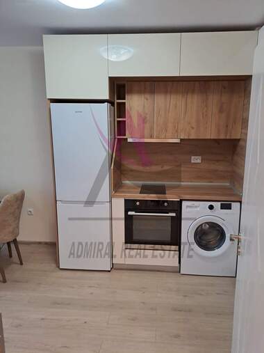 Închiriere - Apartament în Văzrajdane 1,  Varna