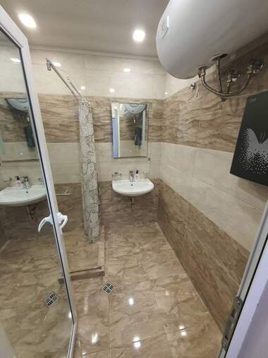 Închiriere - Apartament în Slaveîkov,  Burgas