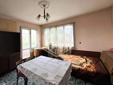 Verkauf - Etage von Haus in Drujba 2,  Ruse