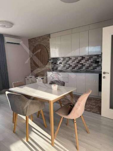 Miete - Wohnung in Raön Zapaden,  Plowdiw