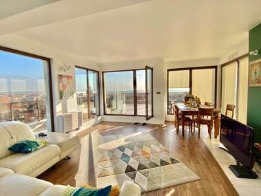 Închiriere - Apartament în Sarafovo,  Burgas