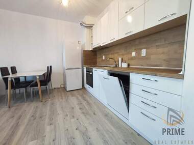 Miete - Wohnung in Izgrew,  Burgas