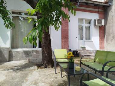 For rent - Building in Center,  Ruse