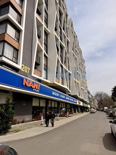 Продажба - Апартамент в Изгрев,  Бургас