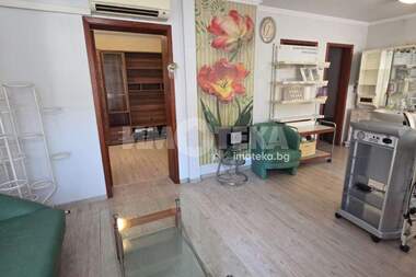 For rent - Office in Center,  Varna