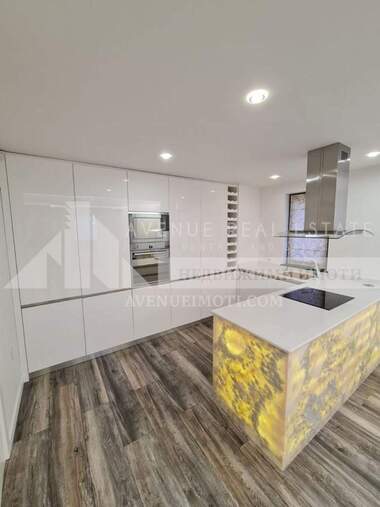 Vânzare - Apartament în Center,  Plovdiv