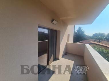Închiriere - Etaj din casă în Wider Center,  Ruse