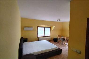 Închiriere - Apartament în Hășove,  Ruse