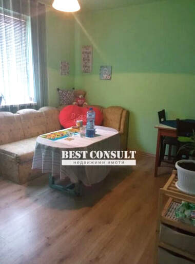 Închiriere - Apartament în Hășove,  Ruse