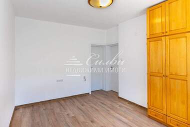 For sale - Floor of a house in Center,  Shumen