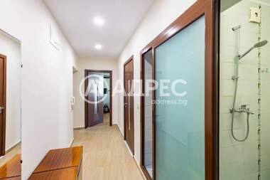 Închiriere - Apartament în Văzrajdane 1,  Varna