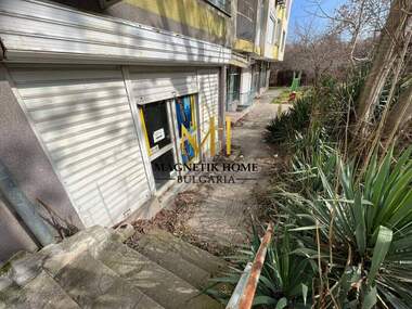 For rent - Store/Office/Storage/Beauty saloon/Venue/Dental office in Izgrev,  Burgas