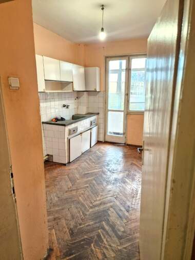 For sale - Apartment in Center,  Dobrich