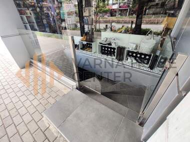 Vânzare - Magazin/Birou/Depozit/Salon de frumusețe în Țentralna poștia,  Varna