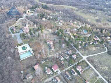 Vânzare - Hotel în Aprilți,  Lovece