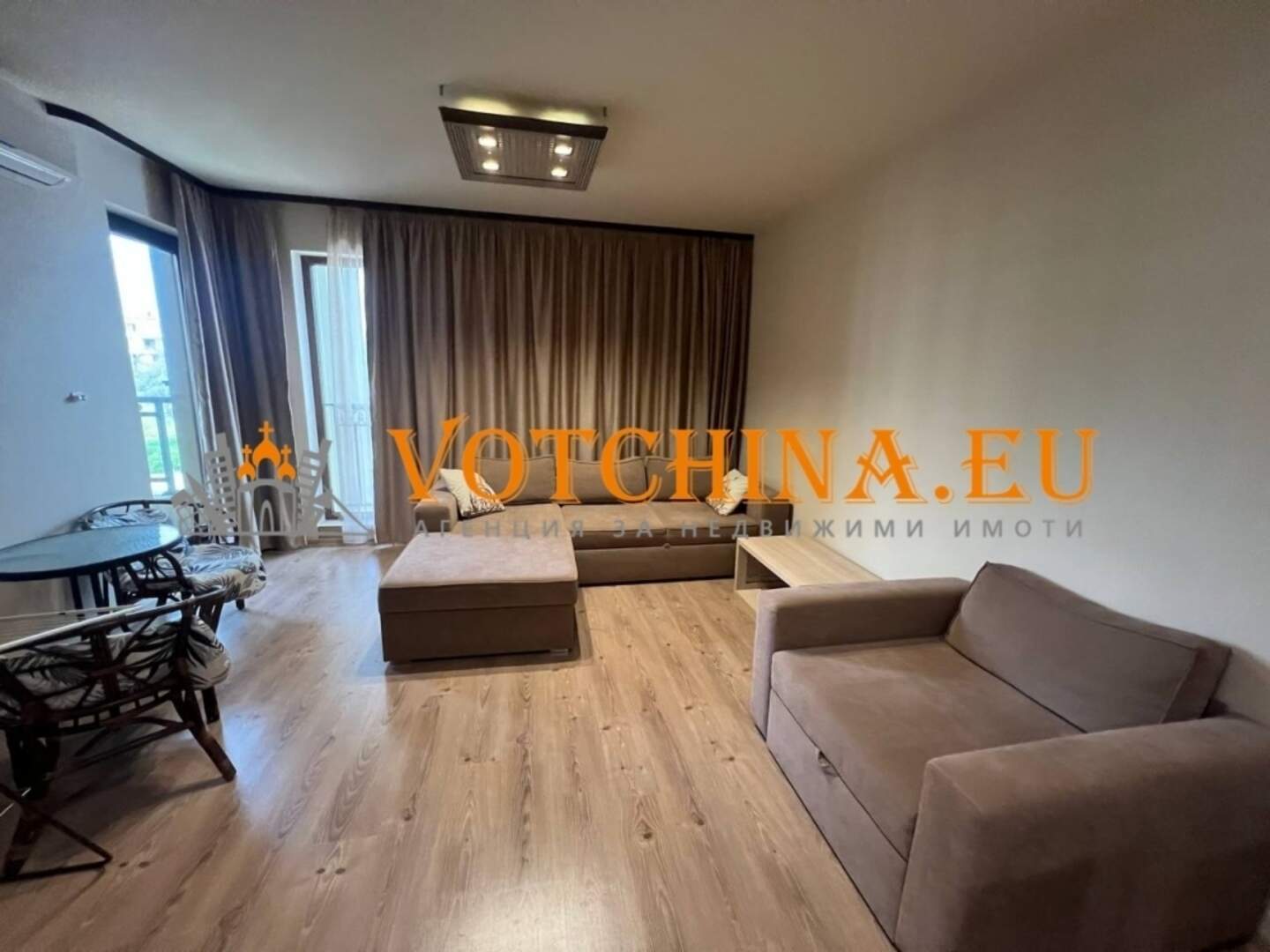 Двустаен Апартамент в Златни Пясъци, Варна – снимка 3