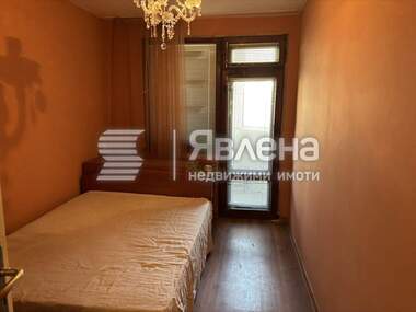 For sale - Apartment in Vazrajdane,  Burgas