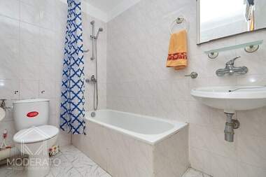 Vânzare - Apartament în Văzrajdane,  Burgas