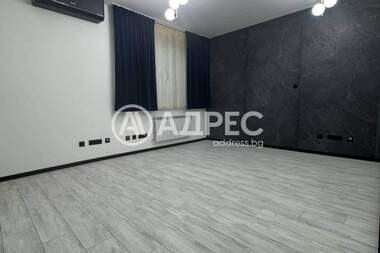 Ενοίκιο - Γραφείο σε Лозенец,  София