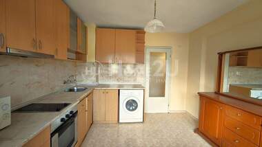 Vânzare - Apartament în Văzrajdane,  Burgas