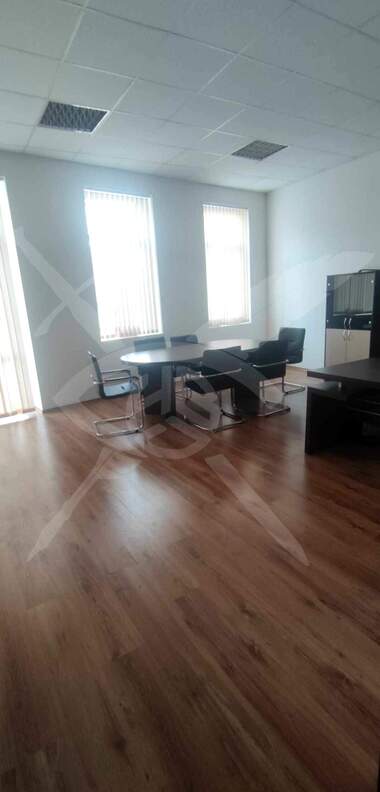 Kira - Ofis/Depo/Güzellik salonu/Diş ofisi olarak Center,  Varna