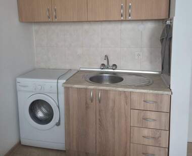 Închiriere - Apartament în Văzrajdane,  Ruse