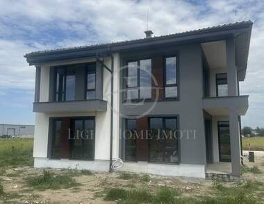 For sale - House in Karshiaka,  Plovdiv