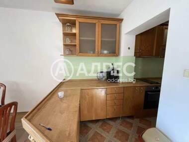 Închiriere - Apartament în Center,  Varna