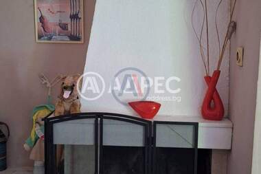 For sale - House in Petarch,  Sofia Oblast
