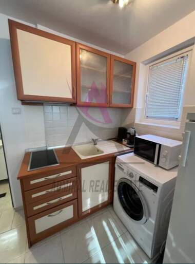For rent - Apartment in Kolhozen pazar,  Varna