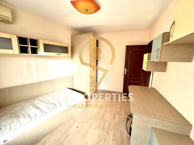 Vânzare - Apartament în Grățka mahala,  Varna