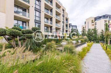 Vânzare - Apartament în Sfinții Constantin și Elena,  Varna