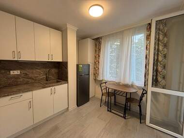 Miete - Wohnung in Wazrajdane,  Burgas