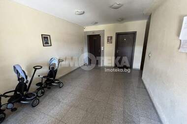 Vânzare - Apartament în Liulin-țentăr,  Sofia