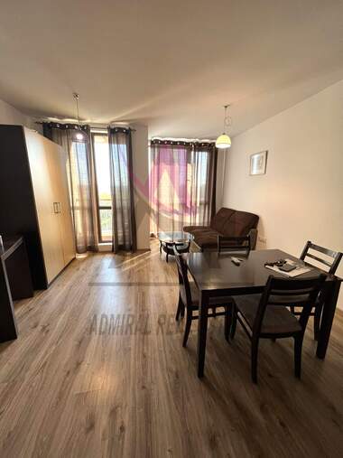 Închiriere - Apartament în Văzrajdane 1,  Varna