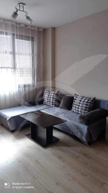 Închiriere - Apartament în Kolhozen pazar,  Varna