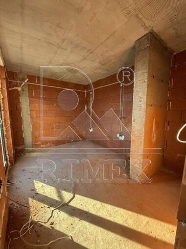 For sale - Apartment in Ostromila,  Plovdiv