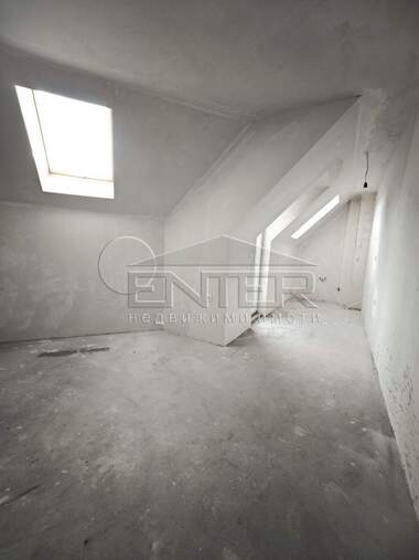 Vânzare - Apartament în Liatno kino Trakia,  Varna
