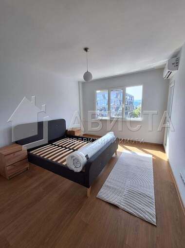 Închiriere - Apartament în Mladost-4,  Sofia