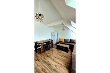 Închiriere - Apartament în Hășove,  Ruse
