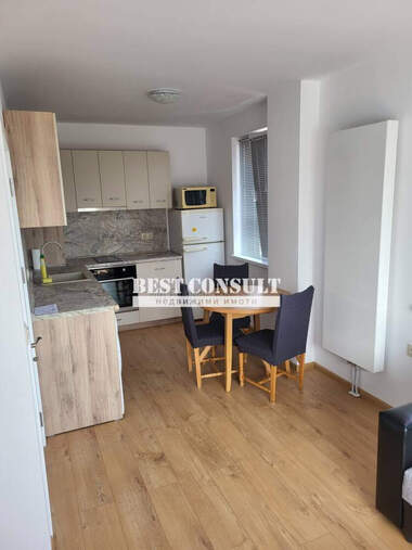 Închiriere - Apartament în Zdraveț Sever 2,  Ruse
