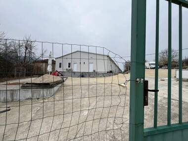 Продажба - Промишлено помещение в Угърчин,  Ловеч