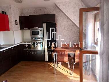 Продажба - Апартамент в Кючук Париж,  Пловдив